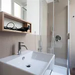 Cv5 - Center - Wide Modern Walking Distance To The Station To Cinque Terre And 5 Mins Walk To The Center - Big Terrace On The Roofs Apartament