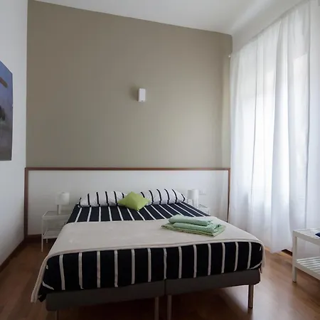 Cv5 - Center - Wide Modern Walking Distance To The Station To Cinque Terre And 5 Mins Walk To The Center - Big Terrace On The Roofs Appartement