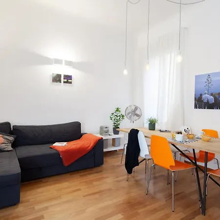 Cv5 - Center - Wide Modern Walking Distance To The Station To Cinque Terre And 5 Mins Walk To The Center - Big Terrace On The Roofs Appartement La Spezia