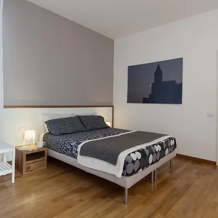 Cv5 - Center - Wide Modern Walking Distance To The Station To Cinque Terre And 5 Mins Walk To The Center - Big Terrace On The Roofs * La Spezia