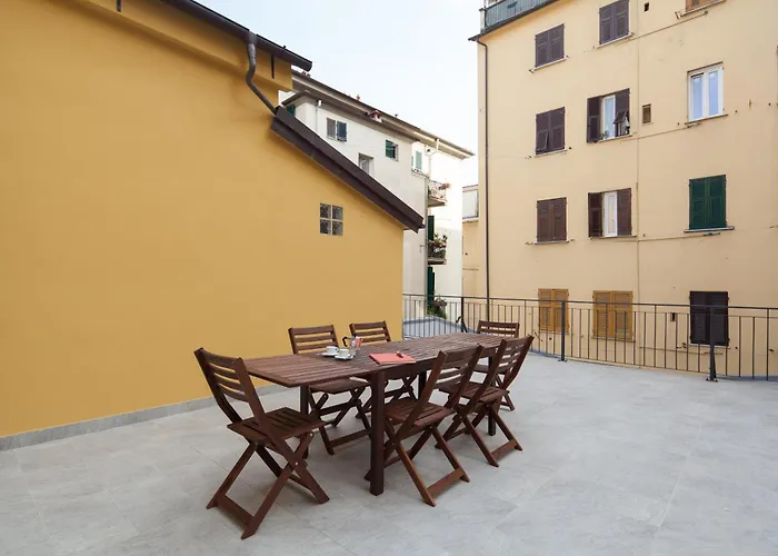 דירה Cv5 - Center - Wide Modern Walking Distance To The Station To Cinque Terre And 5 Mins Walk To The Center - Big Terrace On The Roofs *