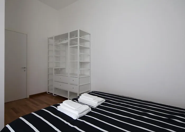 דירה Cv5 - Center - Wide Modern Walking Distance To The Station To Cinque Terre And 5 Mins Walk To The Center - Big Terrace On The Roofs