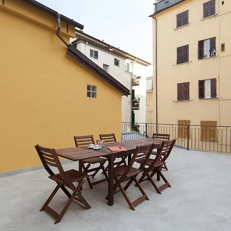 Appartamento Cv5 - Center - Wide Modern Walking Distance To The Station To Cinque Terre - Big Terrace On The Roofs *